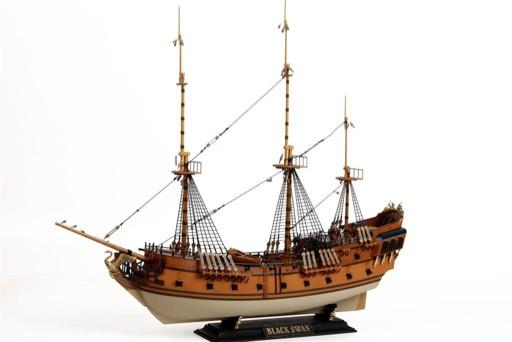 Zvezda Ships 1/72 Black Swan Pirate Ship Kit