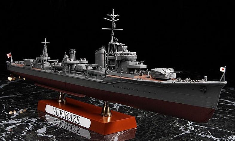 Hasegawa Ship Models 1/350 Japanese Navy Yukikaze Type KOH Destroyer Operation Ten-Go 1945 Kit