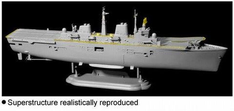 Dragon 1/700 H.M.S. Invincible (Falklands War 1982) | DRA7028