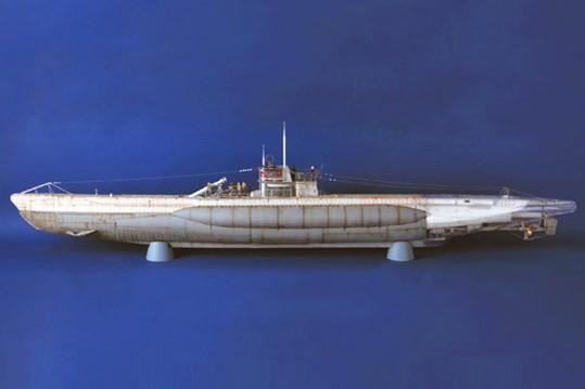 Trumpeter Ship Models 1/48 German DKM Type VIIC U552 U-Boat w/48 Figures Kit