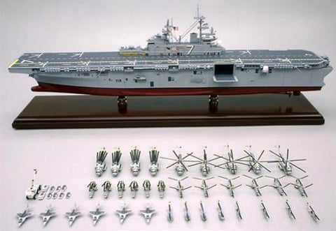 Trumpeter Ship Models 1/350 USS Wasp LHD1 Amphibious Assault Ship Kit